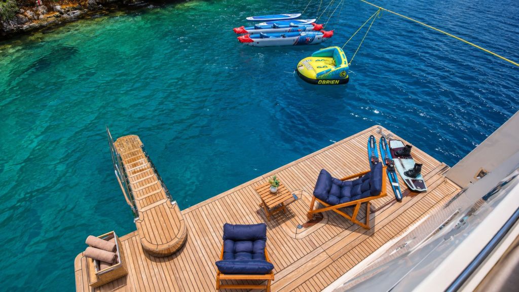 beluga motor yacht (047)