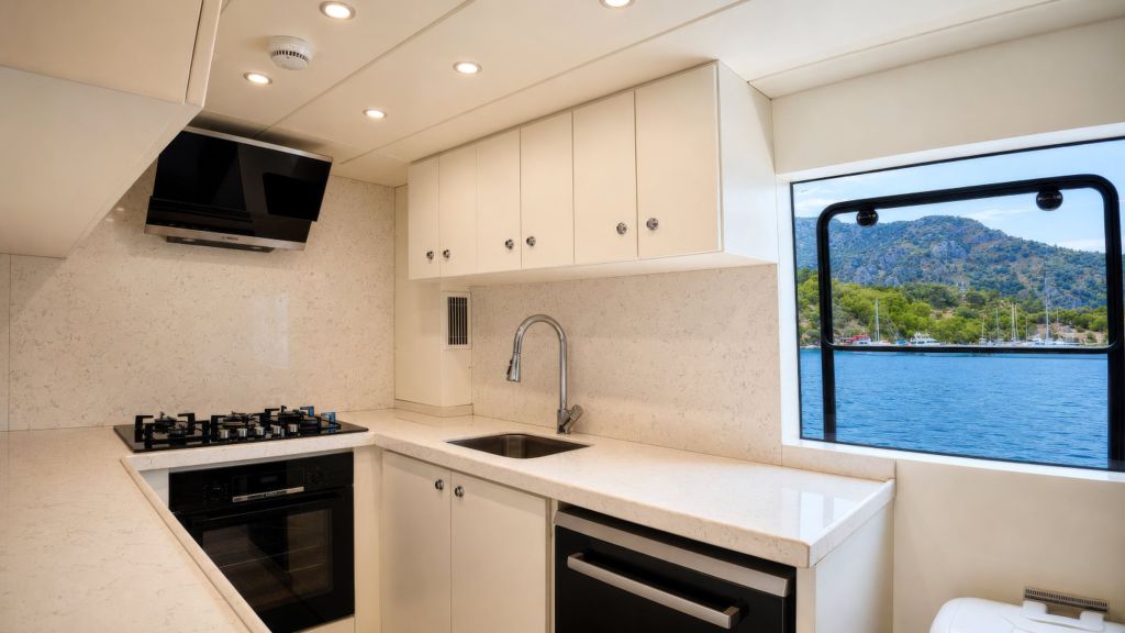 beluga motor yacht (049)