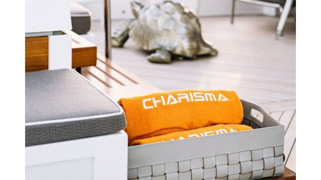 Charisma Motor Yacht (521)