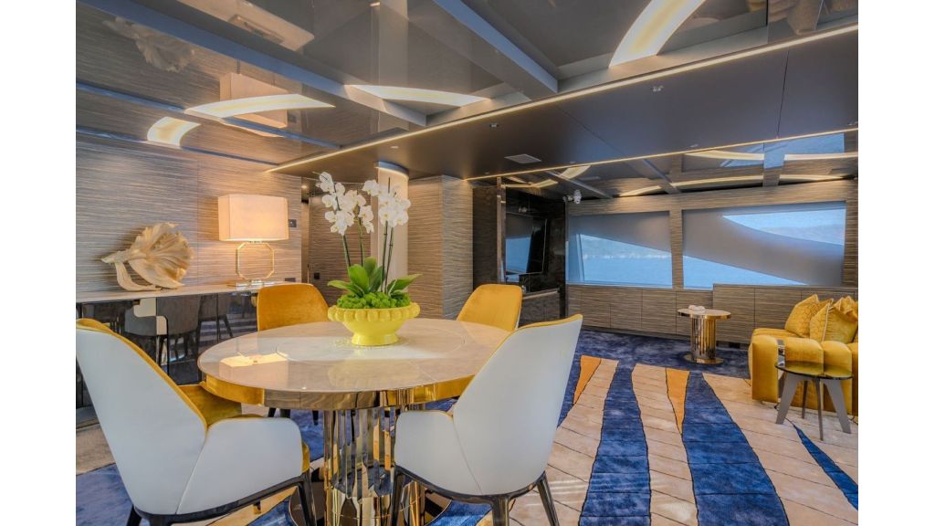 Charisma Motor Yacht (540)