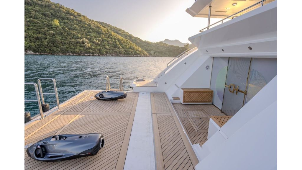 Charisma Motor Yacht (543)