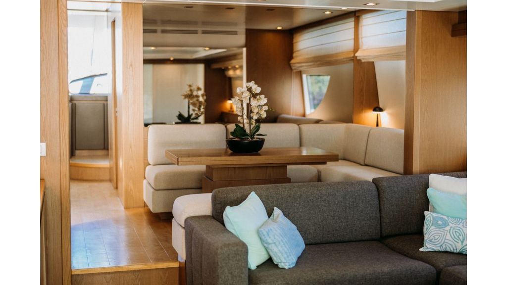 KUUM Motor Yacht (710)