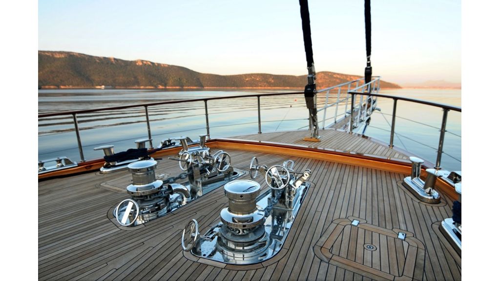 Clear Eyes Ketch Sailing Yacht (003)