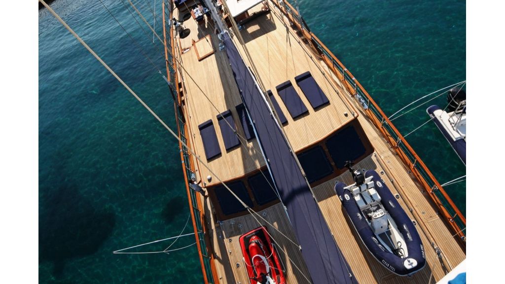 Clear Eyes Ketch Sailing Yacht (011)