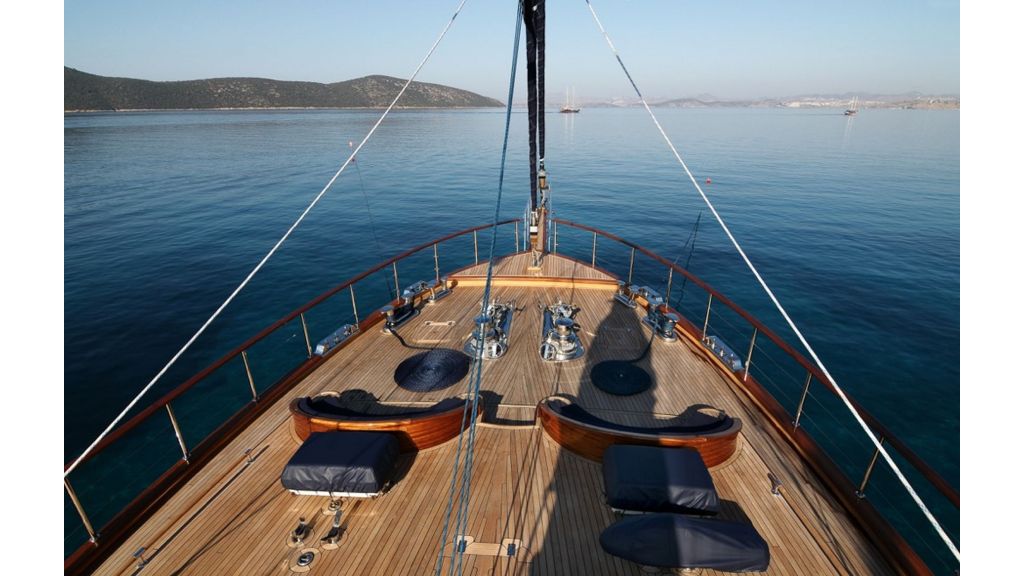 Clear Eyes Ketch Sailing Yacht (014)