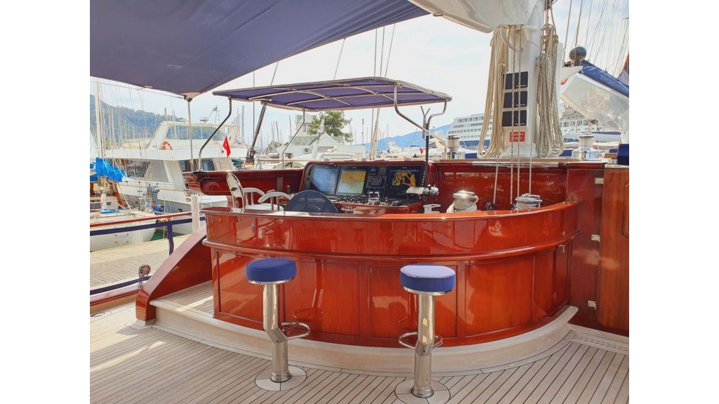 Clear Eyes Ketch Sailing Yacht (035)