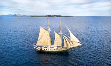 Arktos Motor Sailer (006) master