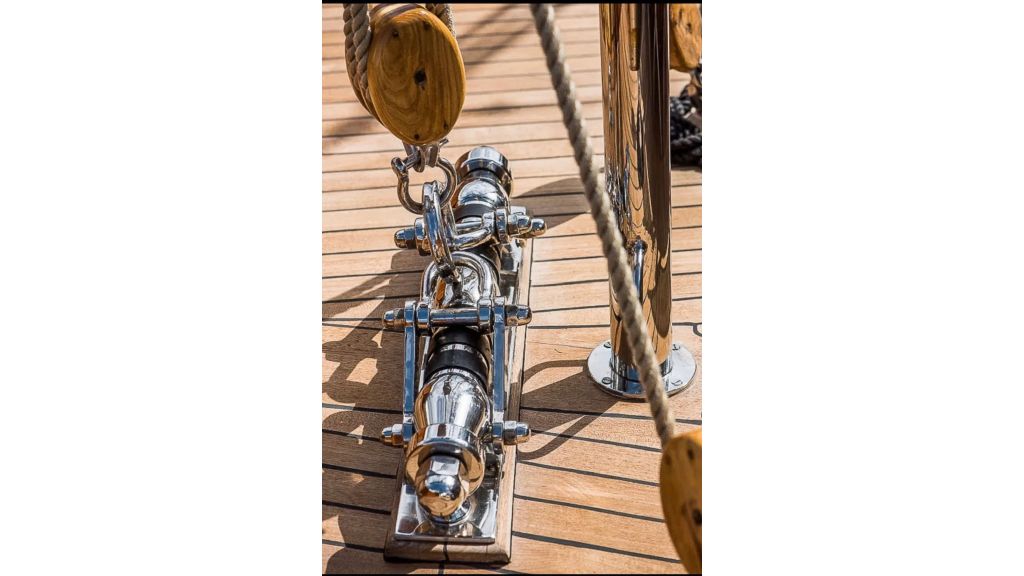 Arktos Motor Sailer (030)