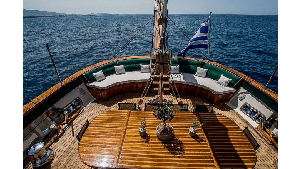 Arktos Motor Sailer (033)