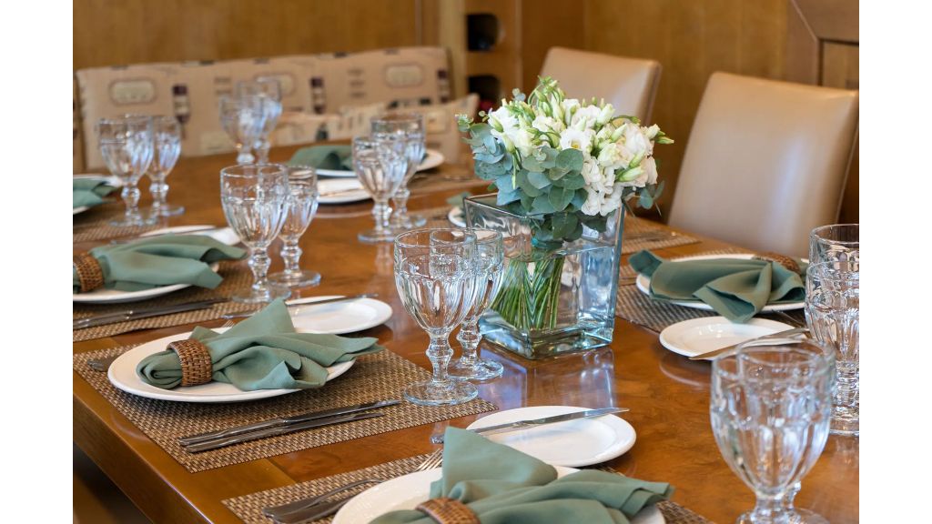 Arktos Motor Sailer (048)