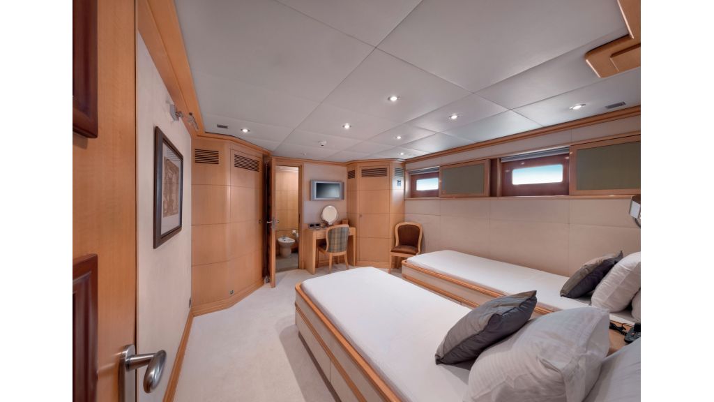 Happy Dolphin ii (528)