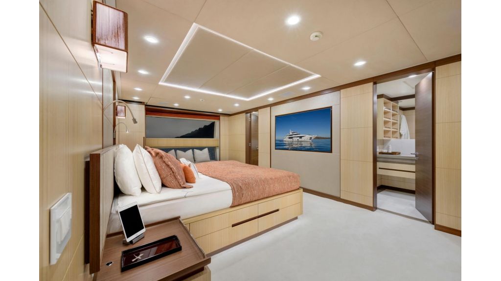 Benetti 125 For Sale (216)