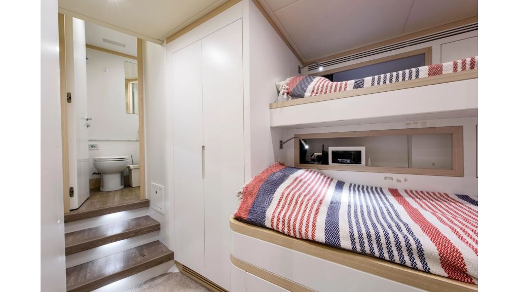 Benetti 125 For Sale (253)