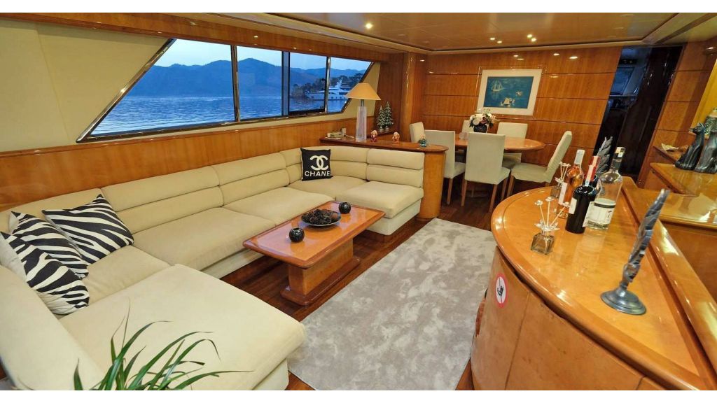 Motor Yacht Falcon 80 (012)