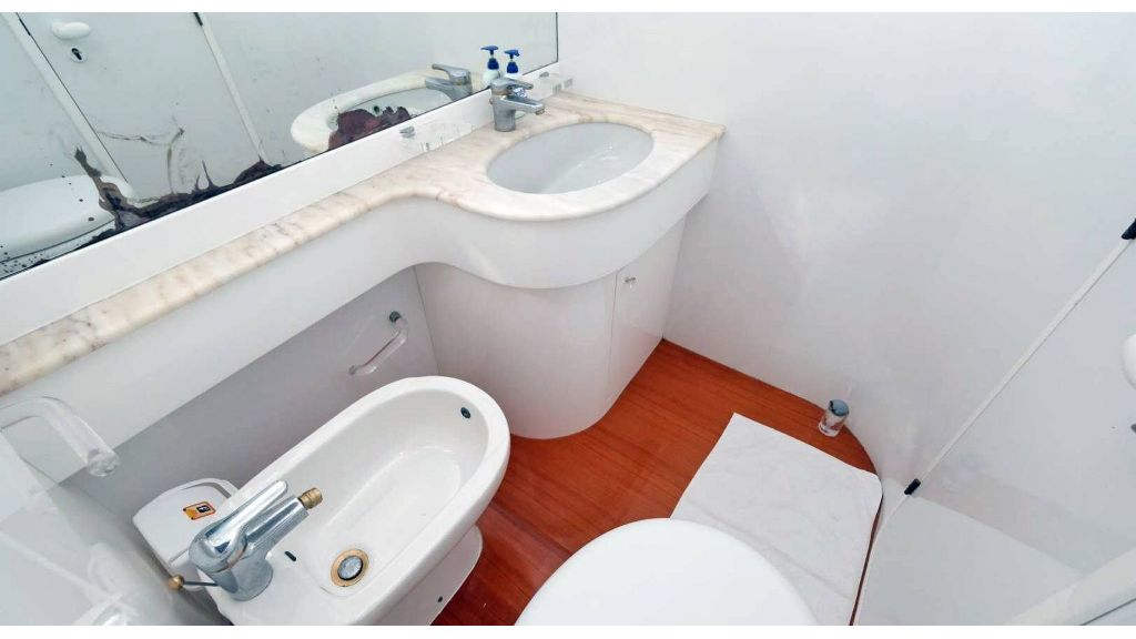 Motor Yacht Falcon 80 (026)