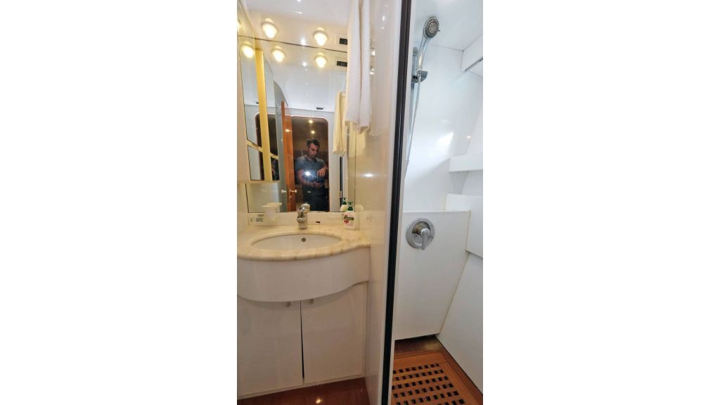 Motor Yacht Falcon 80 (028)