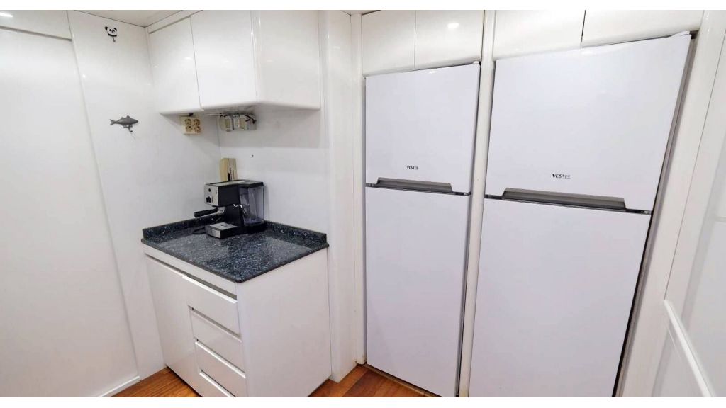 Motor Yacht Falcon 80 (036)