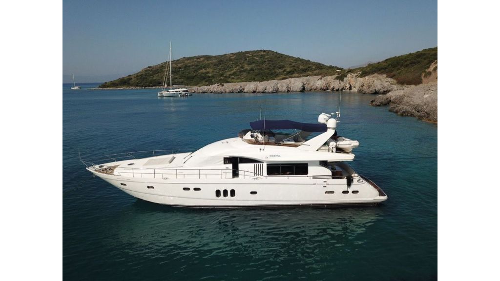 Motor Yacht Freya (030) master