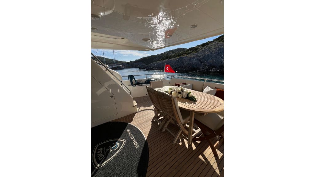 Motor Yacht Freya (042)