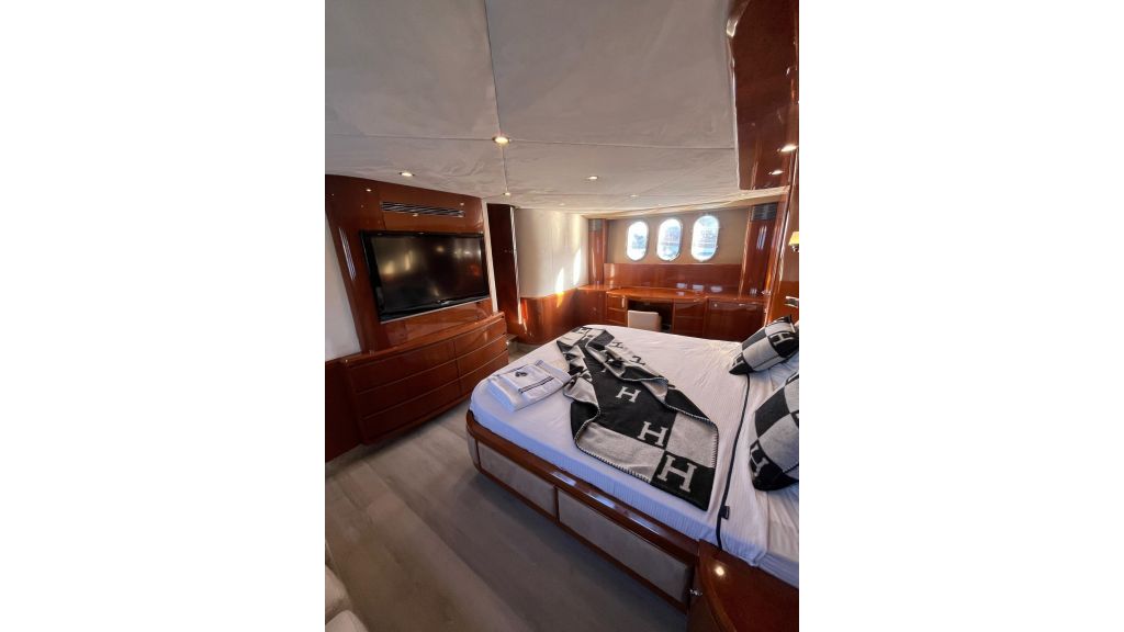 Motor Yacht Freya (072)