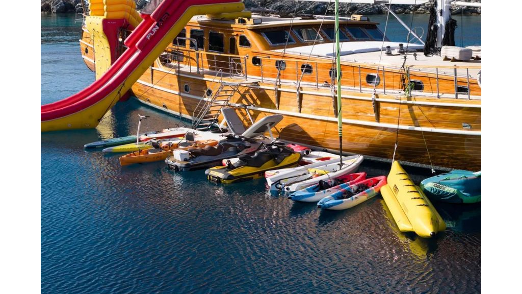 2007 Custom Gulet Motorsailer (017)