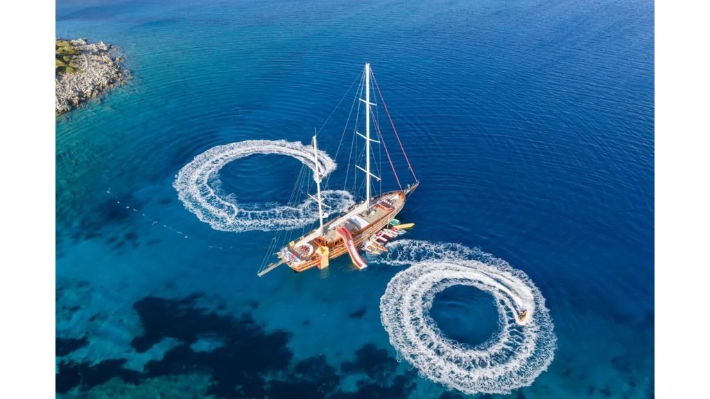 2007 Custom Gulet Motorsailer (021)