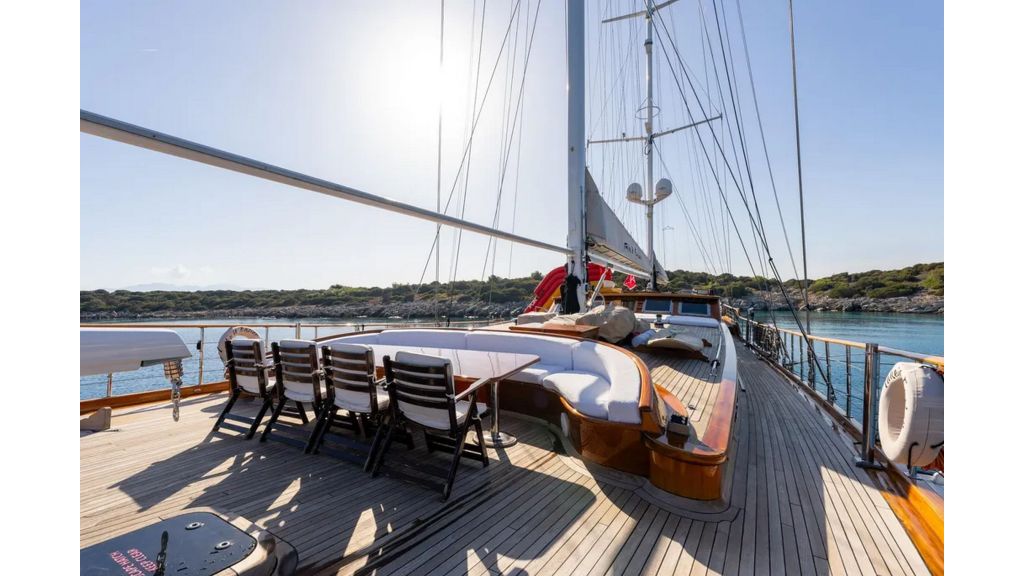 2007 Custom Gulet Motorsailer (024)