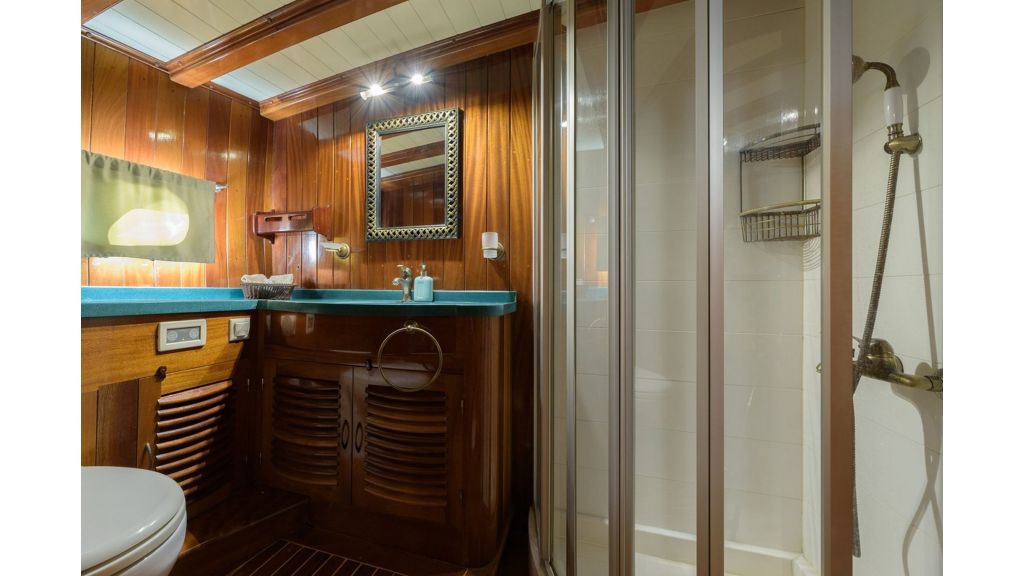 Entre Cielos Gulet for Sale (030)