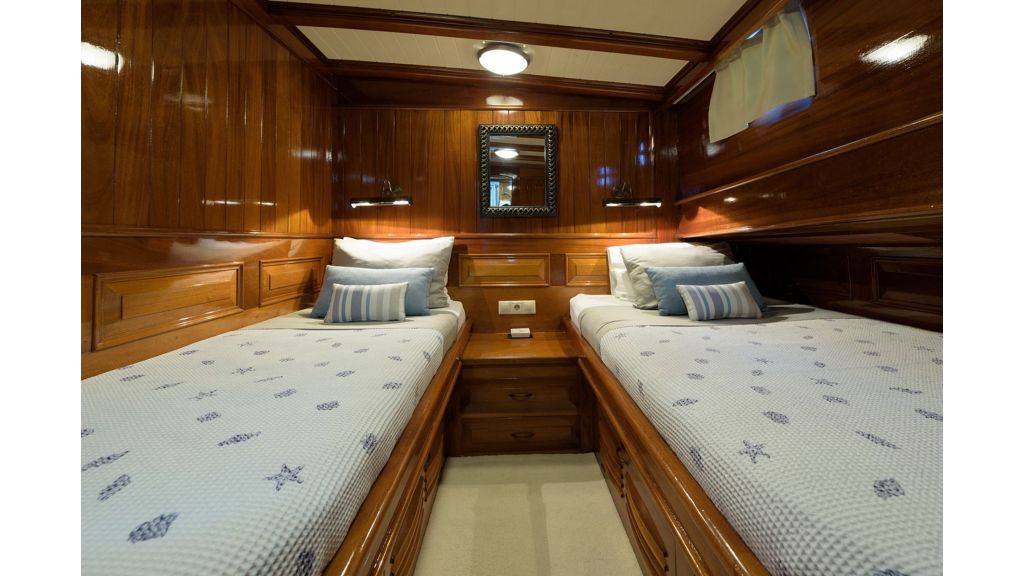 Entre Cielos Gulet for Sale (032)