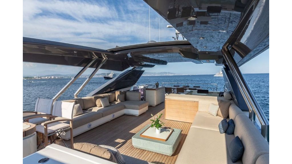 Esmeralda of the Seas (003)