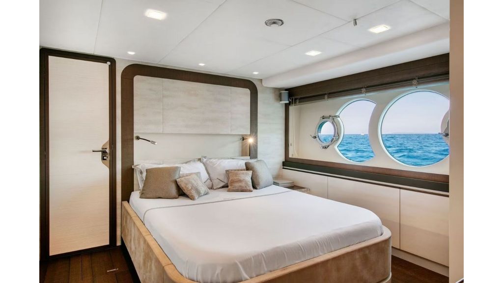 Esmeralda of the Seas (015)