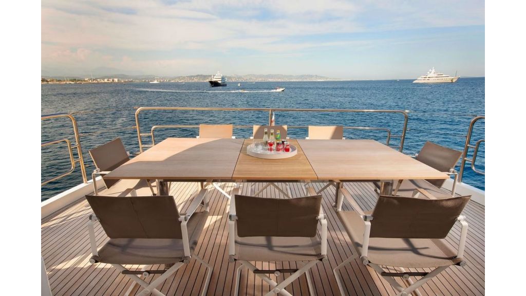 Esmeralda of the Seas Yacht for Sale (005)