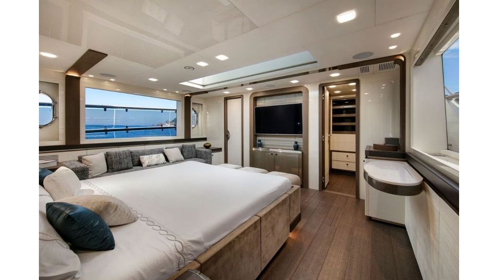 Esmeralda of the Seas Yacht for Sale (012)