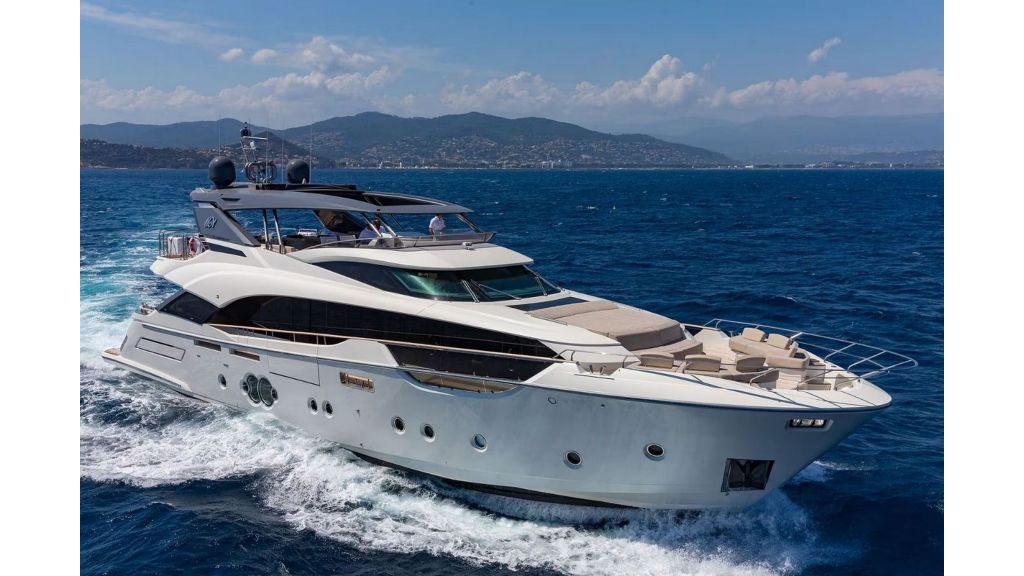 Esmeralda of the Seas Yacht for Sale (016)