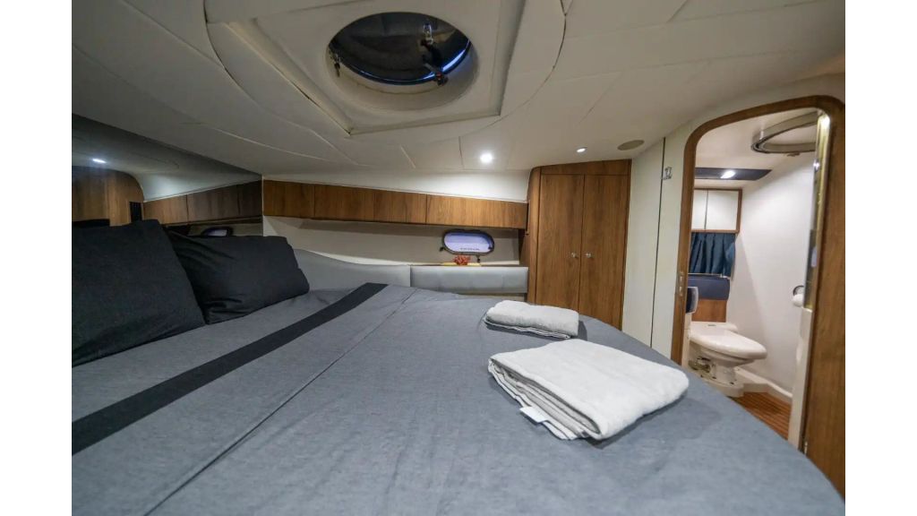 Karan Motor Yacht (011)