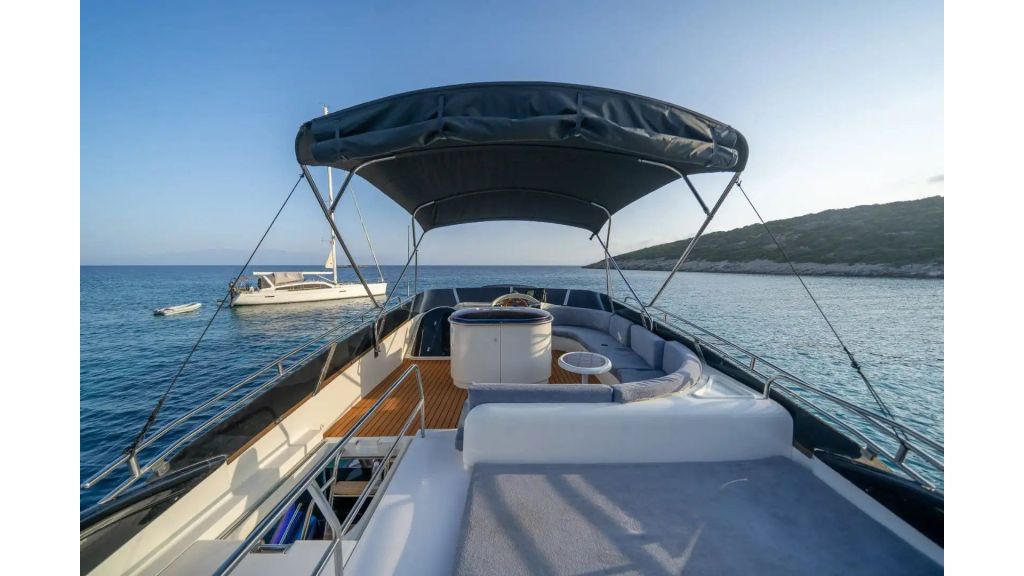 Karan Motor Yacht (017)