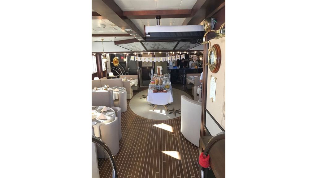 Running On Waves Yacht for Sale (013)