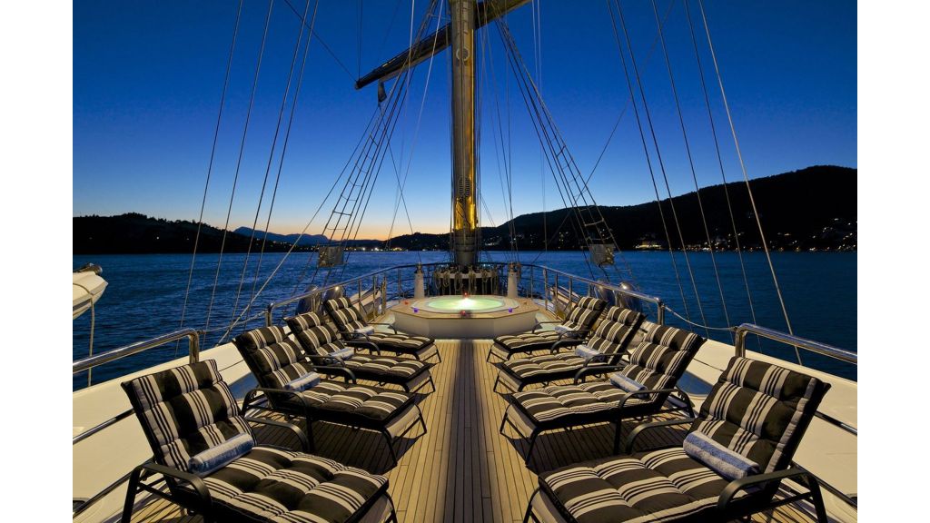 Running On Waves Yacht for Sale (016) master