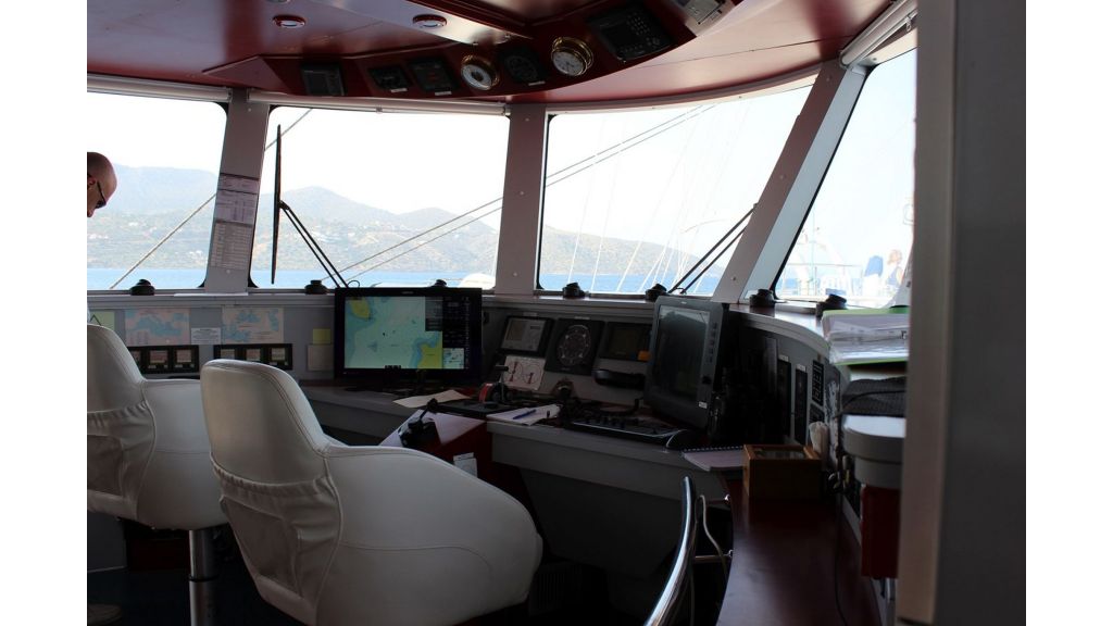 Running On Waves Yacht for Sale (026)