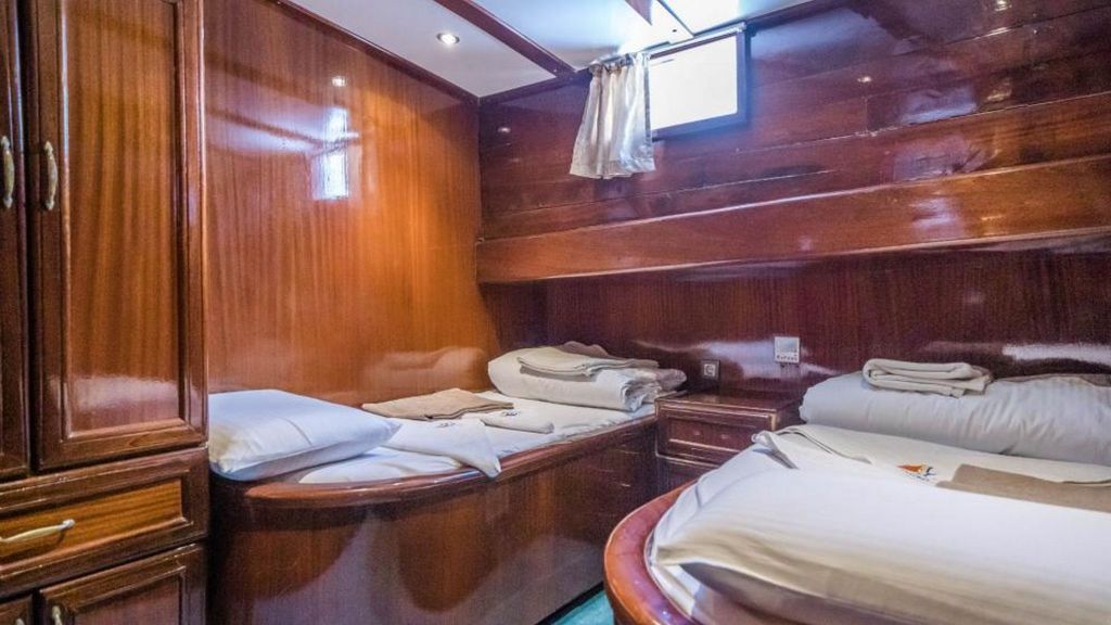 Turquoise Seas (010)