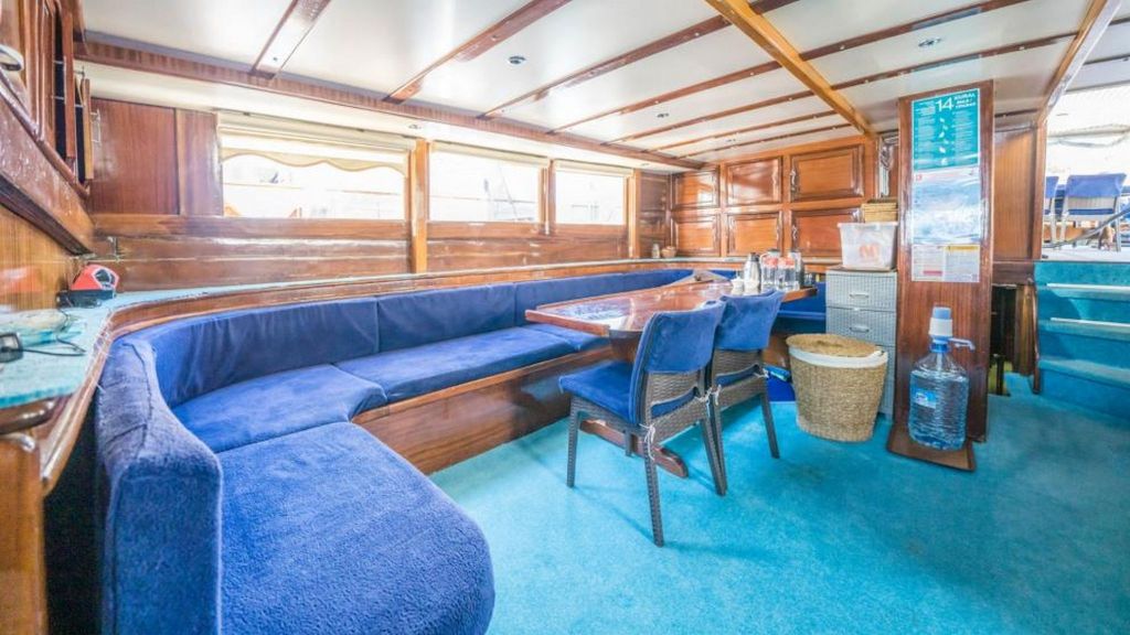 Turquoise Seas (019)