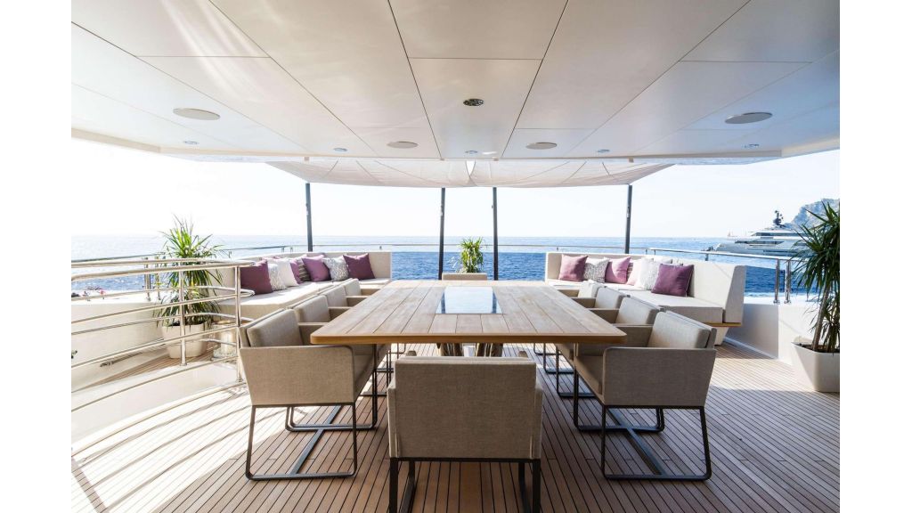 2020 Sunseeker 131 (526)