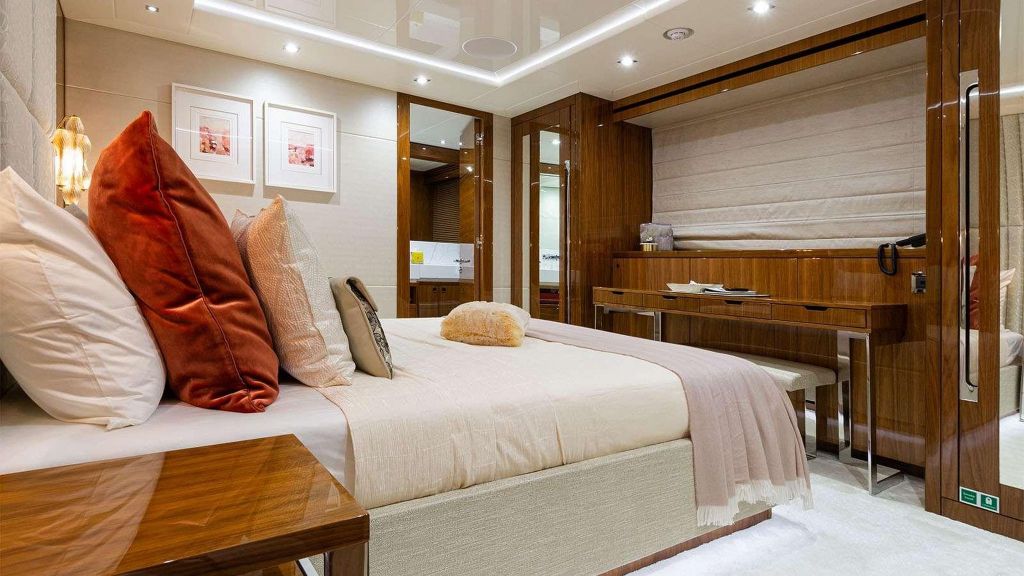 2020 Sunseeker 131 (545)