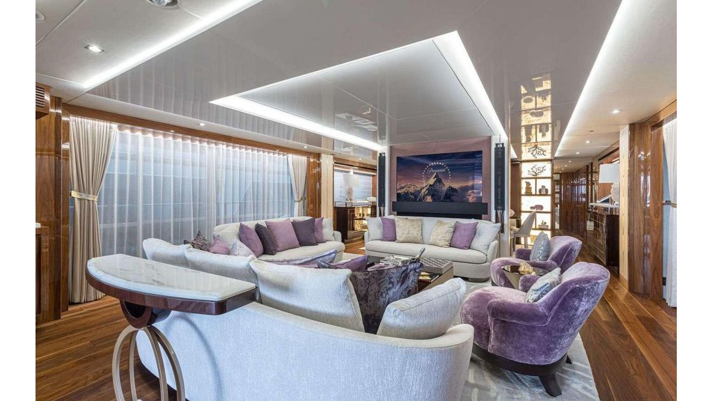 2020 Sunseeker 131 (550)