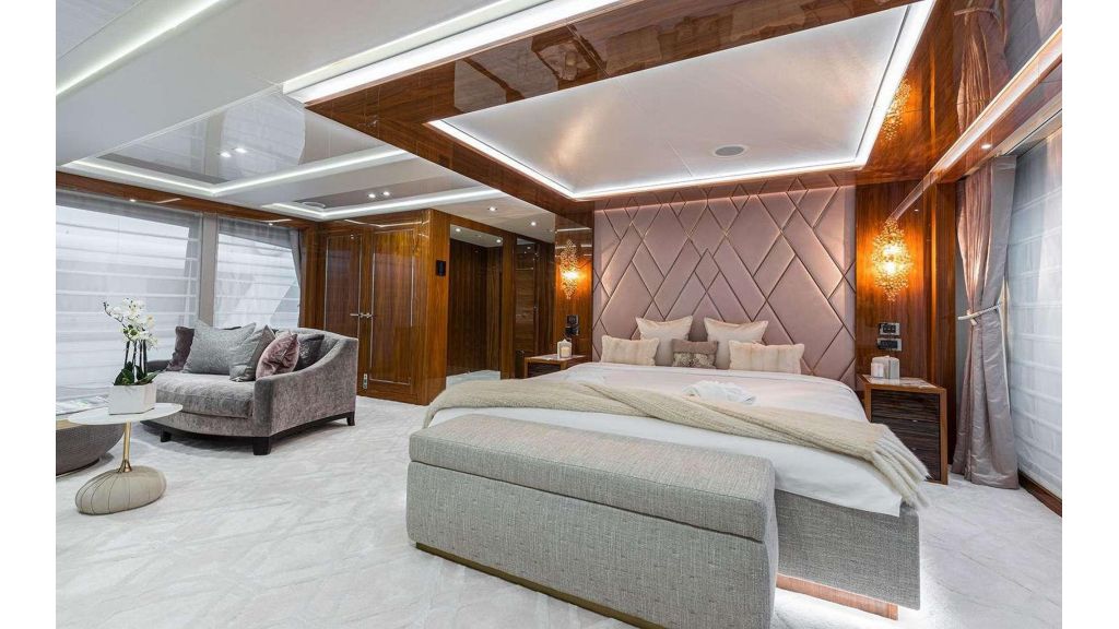 2020 Sunseeker 131 (553)