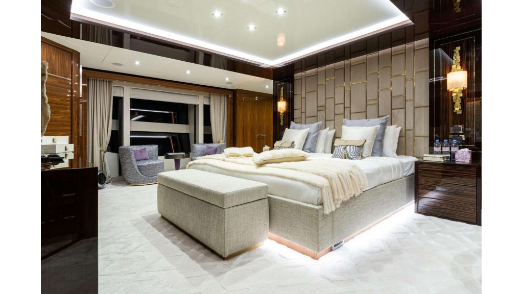 2020 Sunseeker 131 (566)