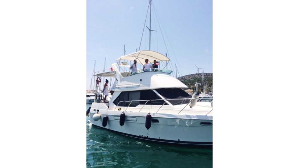 DEDA Motor Yacht (513)