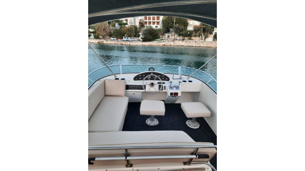 DEDA Motor Yacht (515)