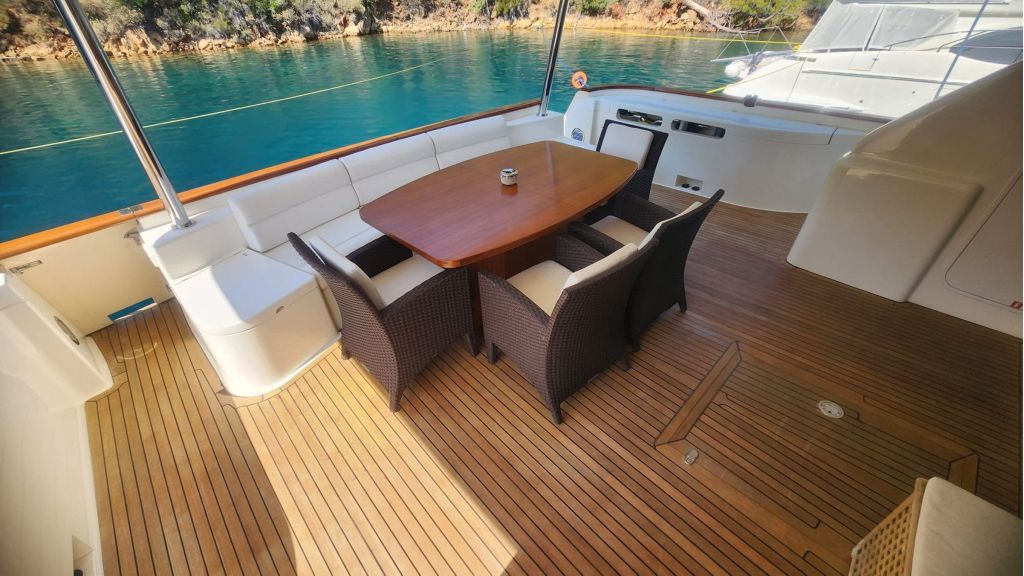 echo plus motor yacht (012)