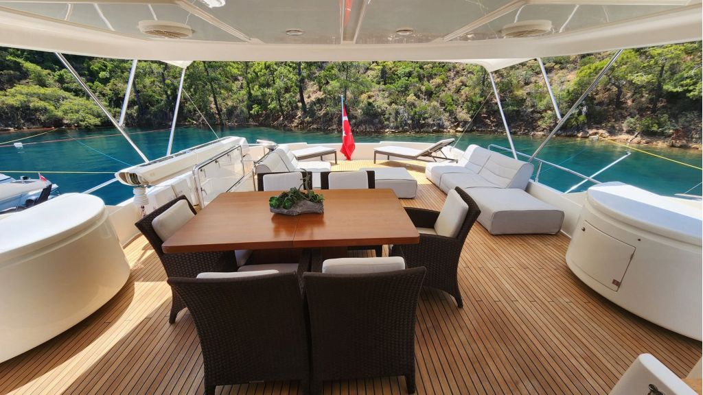 echo plus motor yacht (013)